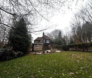 Rossway - Photo 1