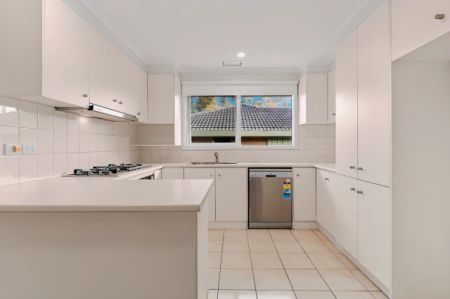 3 Bed, 2 Bath - Photo 3