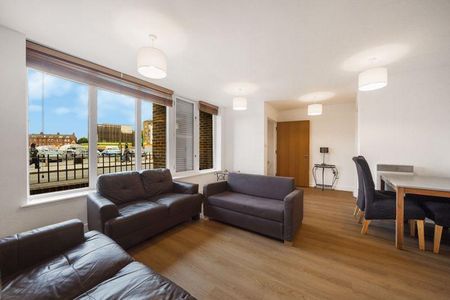 3 bedroom apartment to rent - Photo 3