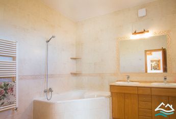 MORAIRA villa for rent with 4 bedroom garden and private pool