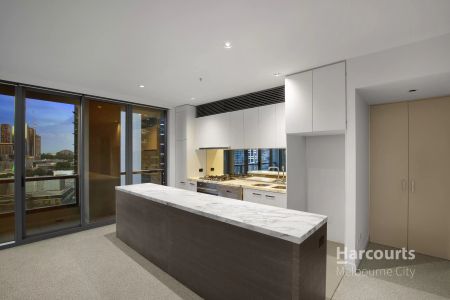 Prestige & Position: Unrivalled City-Edge Lifestyle - Photo 4