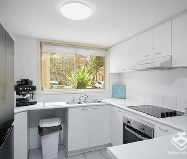 Spacious & Convenient - Photo 2