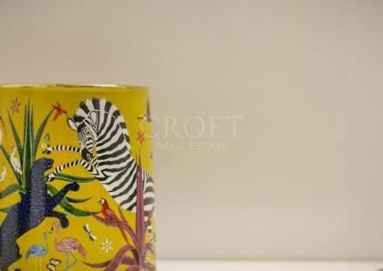 Elegant Apartment in the Heart of Rome: Between Piazza di Spagna and Via del Corso, in residence with dayluy cleaning , A/C wifi , consierge. Rif #1948