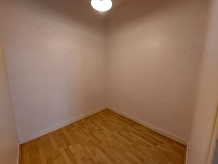 A Louer - Nantes St Donatien - Appartement De Type 1 De 28.19 M² - Photo 2