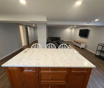 For Lease - 15 SPRINGHEAD (LOWER) Gardens, Welland, Ontario - Photo 6