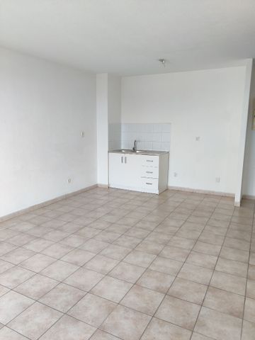 Location appartement 2 pièces, 36.53m², Fort-de-France - Photo 3