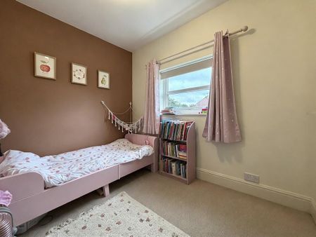 4 bedroom terraced house to rent - Photo 4