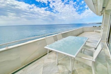 Exclusive apartment for rent with unbeatable sea views!!! - Photo 2