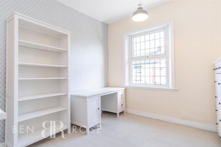 3 bedroom terraced house to rent - Photo 4