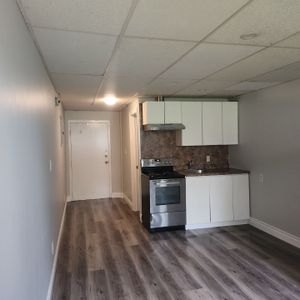 For Lease - 8800 Willoughby Drive Unit# 112, Niagara Falls, Ontario - Photo 3