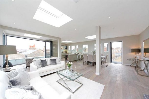 2 bedroom flat to rent - Photo 1