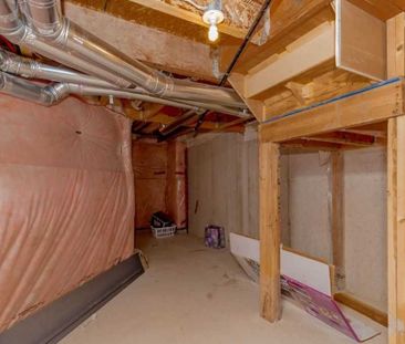 For Lease - 6 Dredge Court, Milton, Ontario - Photo 5