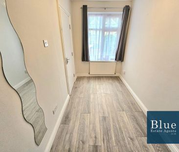 5 bedroom semi-detached house to rent - Photo 6