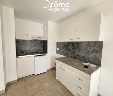 Location Appartement 1 pièce 30m² VALENCE 26000 - Photo 5