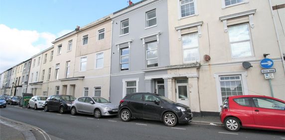 Clifton Place, North Hill, Plymouth - Photo 2