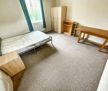 3 bedroom semi-detached house to rent - Photo 5