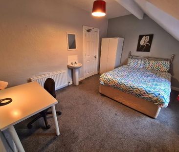 Room 4, 9 Chadwick Street, Lisburn Road, Belfast, BT9 7FB - Photo 2