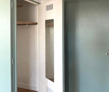 Location Appartement 1 pièce 29m² LYON 6ème - Photo 5