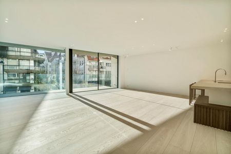 Prachtig appartement in recent gebouw op een toplocatie in de Kustlaan, op enkele passen van het Albertplein - Photo 3