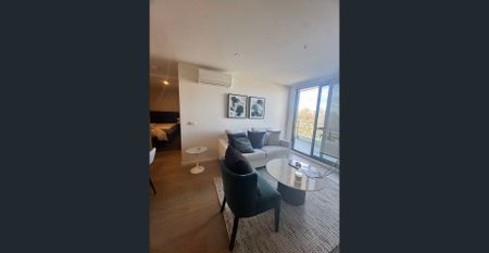 Spacious & Light-Filled Furnished Apartment with Large Balcony - Photo 2