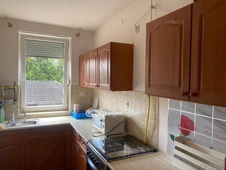 Kiadó jó állapotú lakás - Nyíregyháza - Photo 2