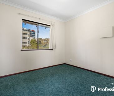 2x Bedroom - 1x Bathroom Apartment in Rivervale! - Photo 2