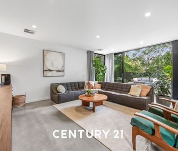 A Rare Dual-Living Luxury Residence - Photo 6