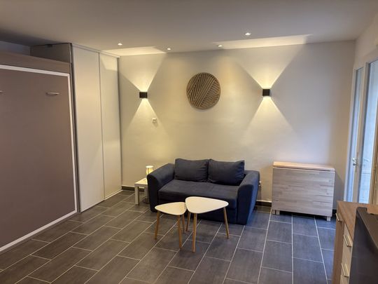 Location Appartement 1 pièce 26m² LE MUY 83490 - Photo 1