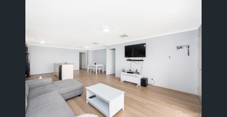 Charm and coastal comfort - Photo 4