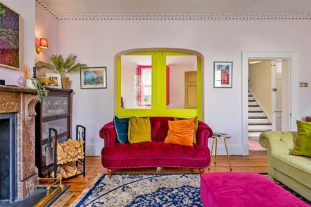 5 bedroom semi-detached house to rent - Photo 4