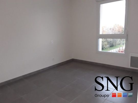 T2 AVEC BALCON ET PARKING - Photo 1