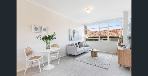 CONVENIENT ONE BEDROOM APARTMENT - Photo 1