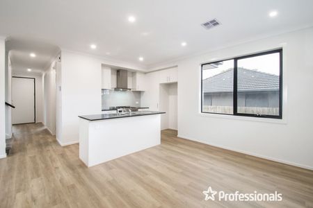 51A Allanfield Crescent, Boronia VIC 3155 - Photo 4