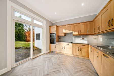 14 Crarae Avenue - Photo 5