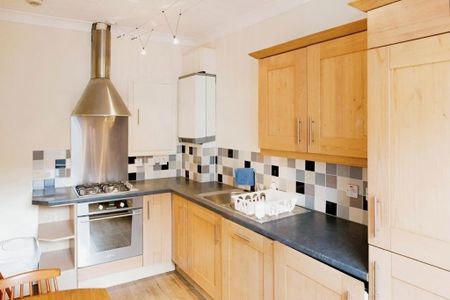 2 bedroom flat to rent - Photo 5