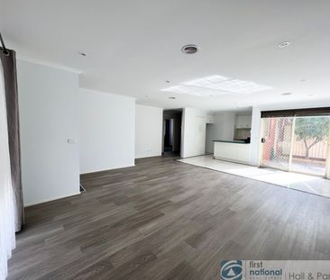 1 / 9 Wilma Avenue, Dandenong - Photo 1