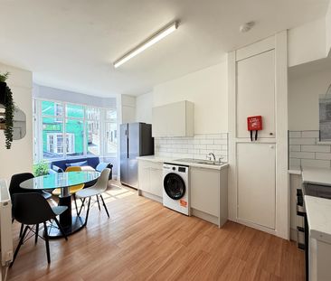 54 Holyhead Road - Photo 3