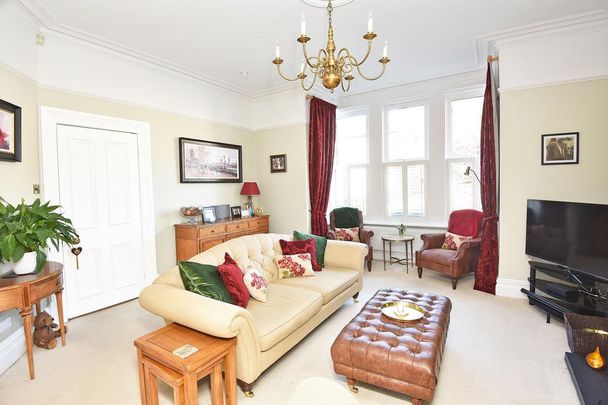 5 bedroom house to rent - Photo 1