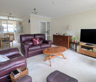 2 bedroom flat to rent - Photo 6