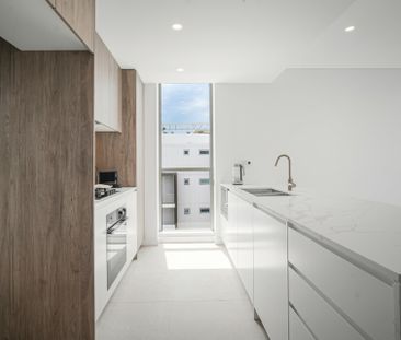 Spacious & Brand new! - Photo 3