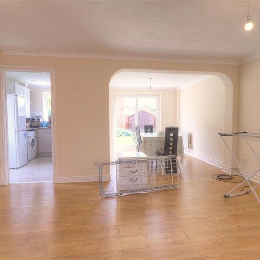 3 BED Semi-detached house To rent - Photo 1