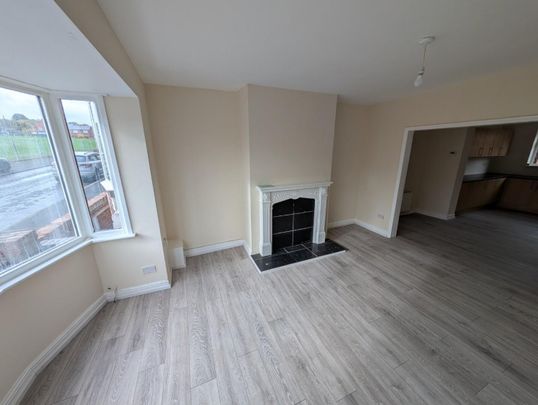 2 bedroom House To Let Total Size: 775 SQ FT - Photo 1