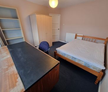 4 Bed Student Accommodation - Photo 6