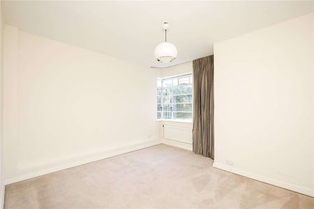 A spacious five bedroom apartment in this popular gated community. - Photo 5