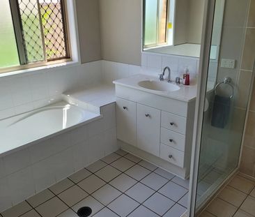 Low-Maintenance Family Living in a Convenient Kallangur Location - Photo 6