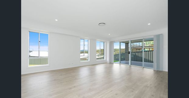 BEAUTIFUL FROM FRONT TO BACK - Photo 1