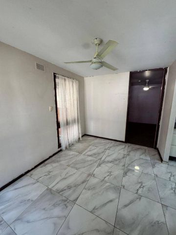 3 Bedroom, 1 Bathroom, 1 Extra Toilet - Photo 2