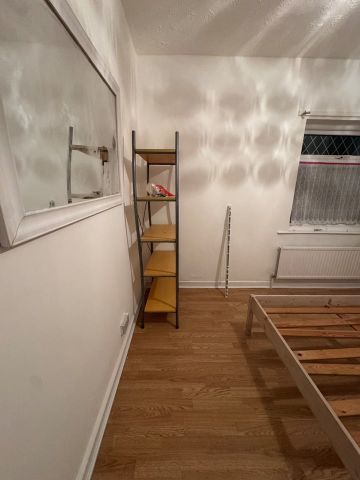 2 Bed Flat, Waterloo Road, M8 - Photo 4