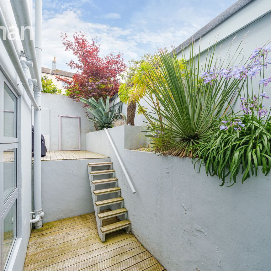 2 bedroom terraced house to rent - Photo 1