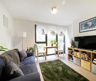 1 bedroom flat to rent - Photo 2